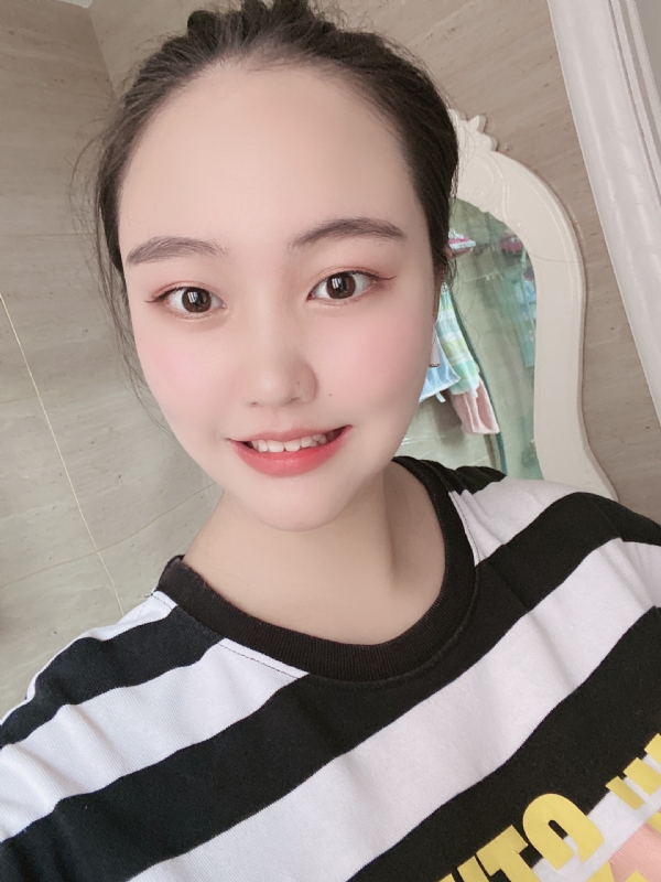 灵儿的第二张照片--太原相亲服务中心