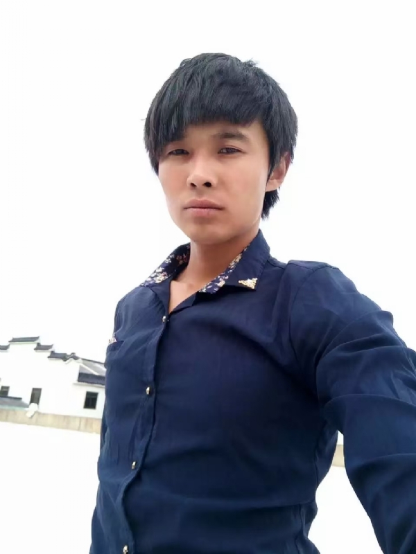 庸人自扰的第一张照片--太原相亲服务中心