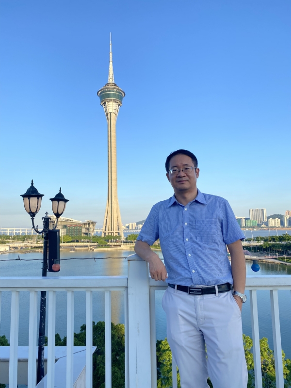 Yangyi的第二张照片--太原相亲服务中心