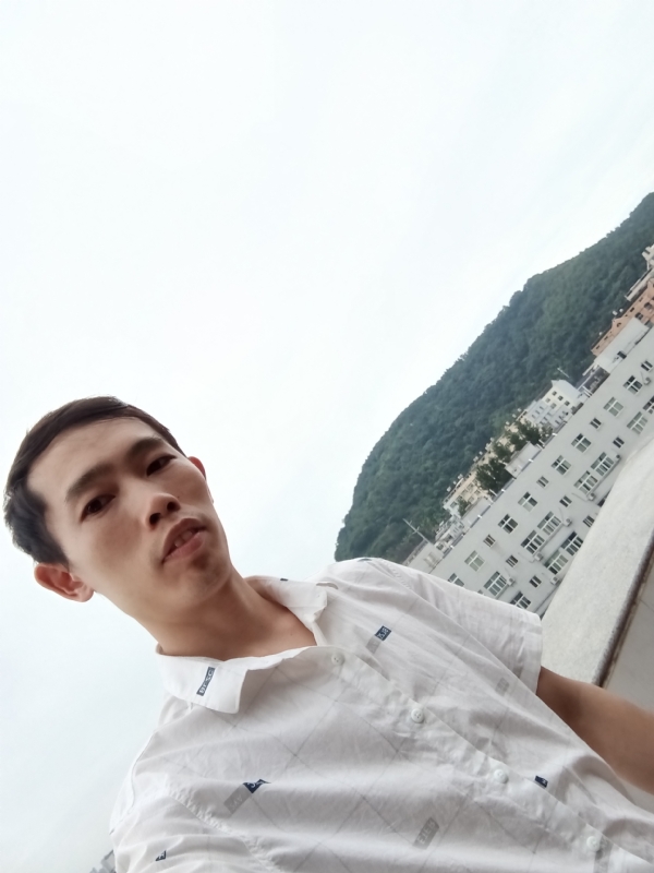 会飞的鱼的第一张照片--太原相亲服务中心
