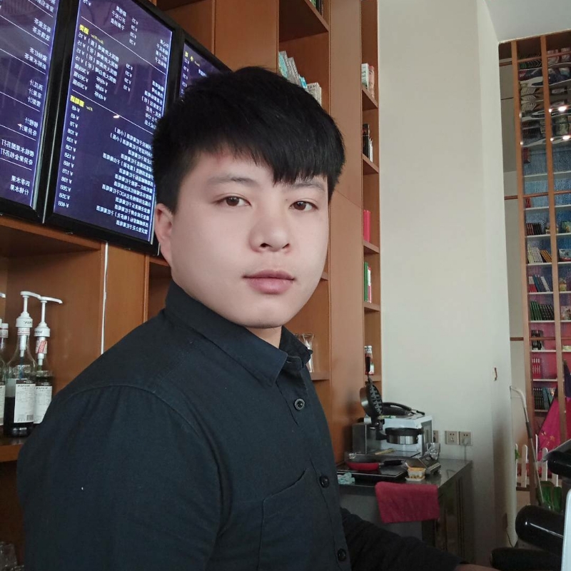 帅被人打的第一张照片--太原相亲服务中心