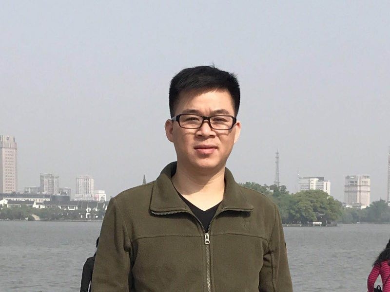 孔雀鱼的第一张照片--太原相亲服务中心