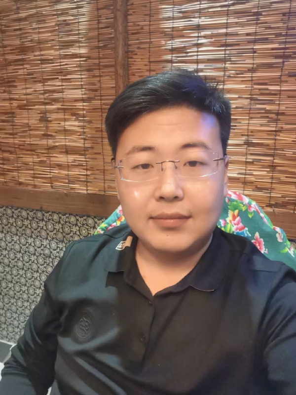 刘先生的第一张照片--太原相亲服务中心