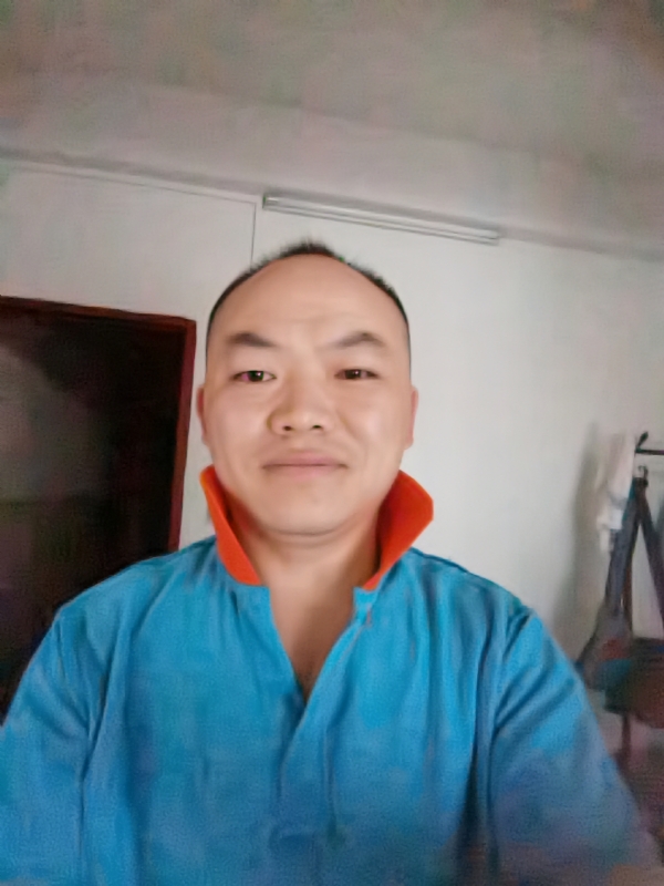 与子携老的第四张照片--太原相亲服务中心
