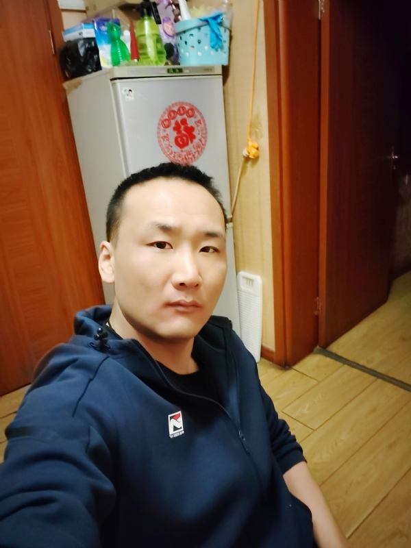 子昂的第一张照片--太原相亲服务中心