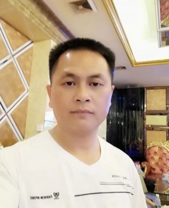 小梁的第一张照片--太原相亲服务中心