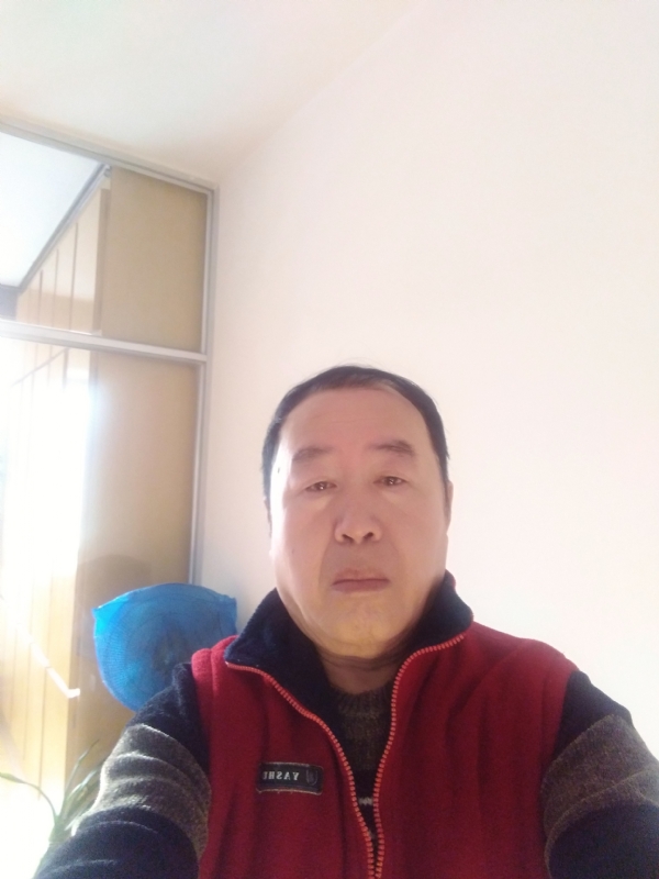 快乐的第一张照片--太原相亲服务中心