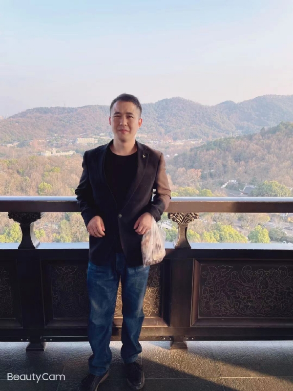 周周的第一张照片--太原相亲服务中心