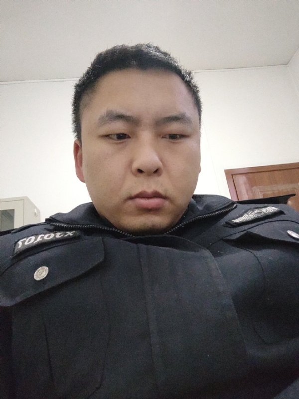 好纠结的第二张照片--太原相亲服务中心