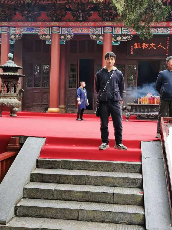 单身的小草的第三张照片--太原相亲服务中心