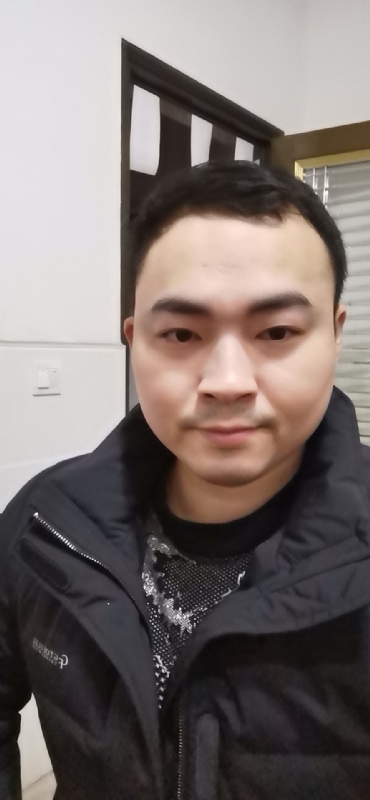 老实人的第一张照片--太原相亲服务中心