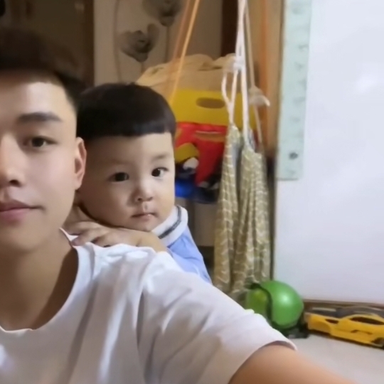 嘻嘻嘻的第一张照片--太原相亲服务中心