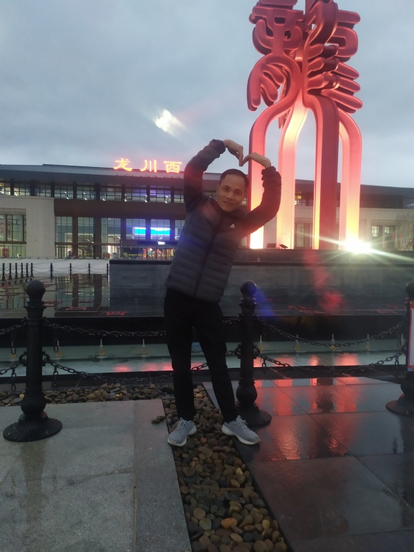 只为遇见你的第一张照片--太原相亲服务中心