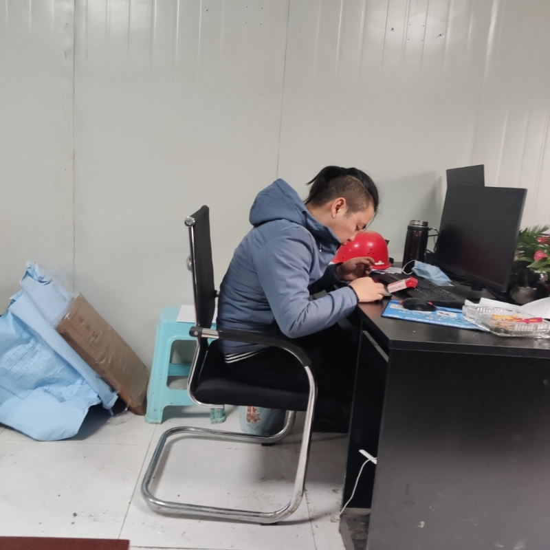 太空舱的第一张照片--太原相亲服务中心