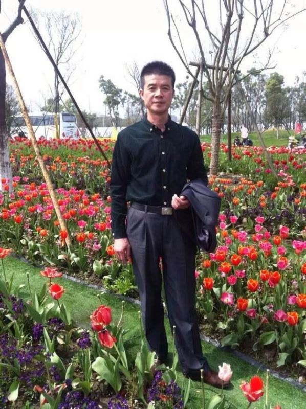 蓝天的第一张照片--太原相亲服务中心