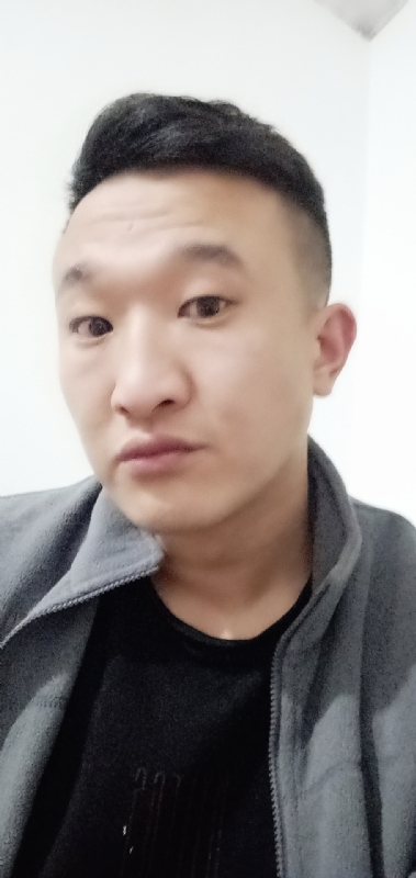 远山的第一张照片--太原相亲服务中心