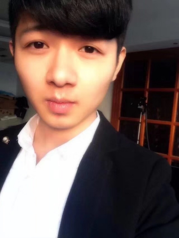 萨拉嘿呦的第一张照片--太原相亲服务中心