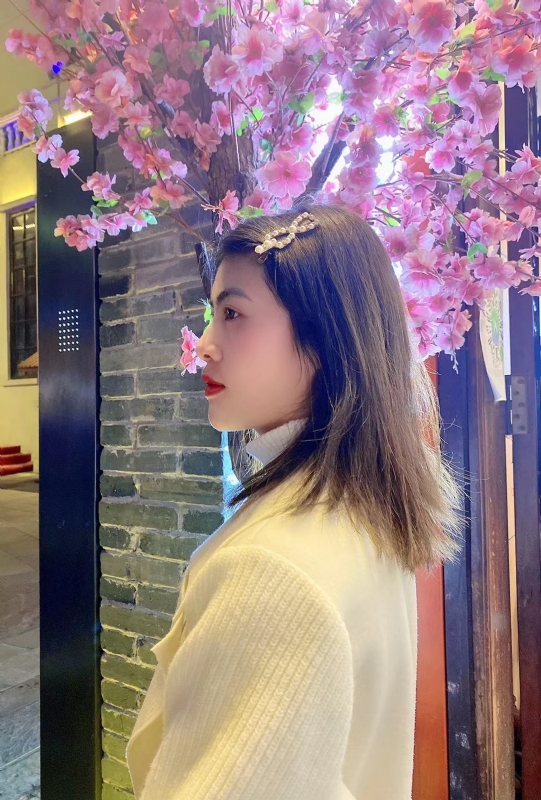 大眼妹的第一张照片--太原相亲服务中心