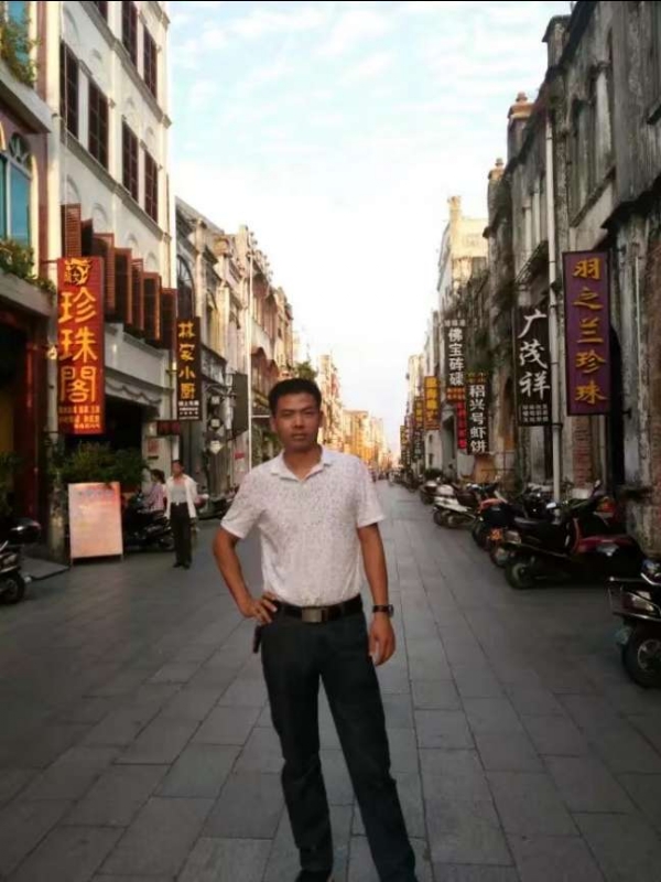 爱生活爱健康的第一张照片--太原相亲服务中心