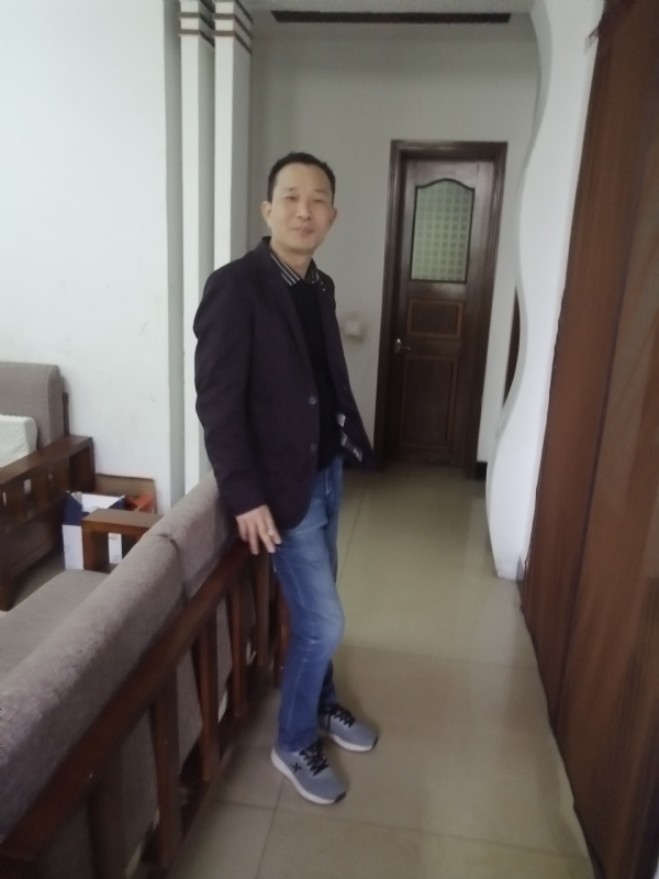 相亲相爱的第一张照片--太原相亲服务中心