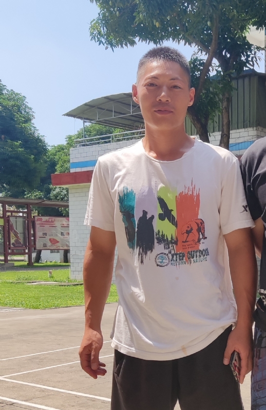 孤鹰的第一张照片--太原相亲服务中心