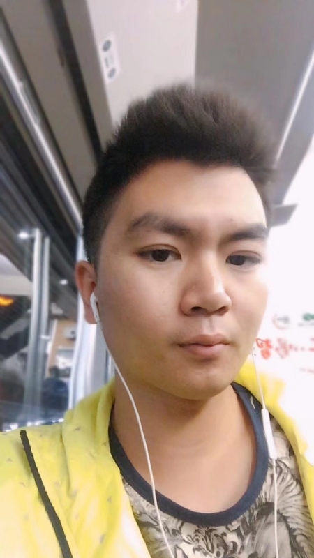 瑞泽的第一张照片--太原相亲服务中心