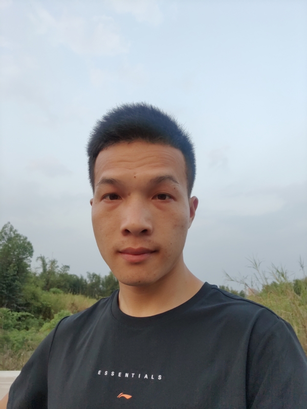 大龙的第一张照片--太原相亲服务中心