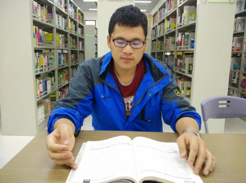 鲮的第四张照片--太原相亲服务中心