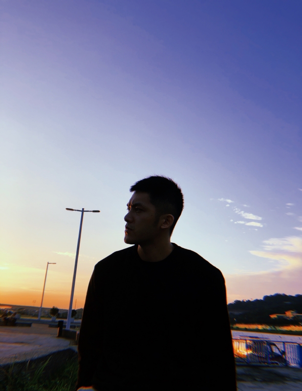 只抽半根煙的第二张照片--太原相亲服务中心