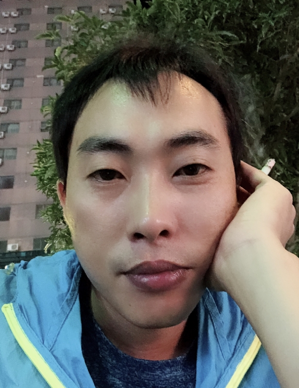 一直在路上的第一张照片--太原相亲服务中心