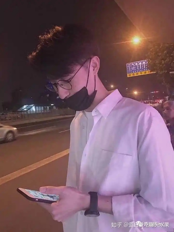 情圣的第二张照片--太原相亲服务中心