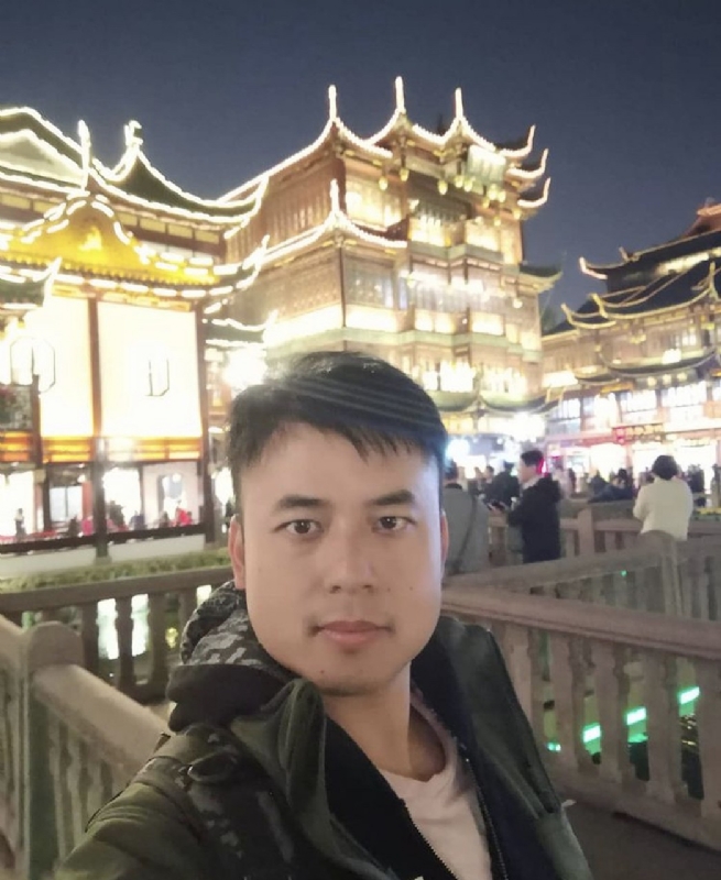 何先生he的第一张照片--太原相亲服务中心