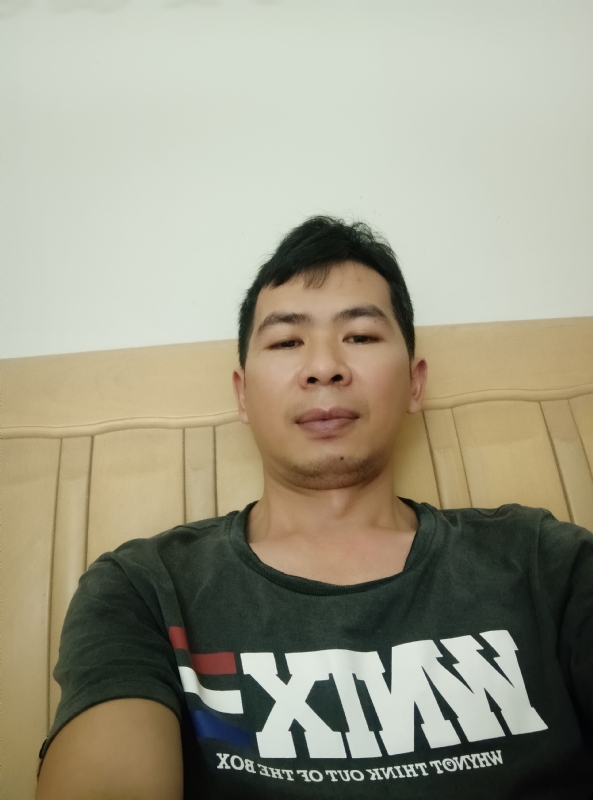 小伙子的第四张照片--太原相亲服务中心