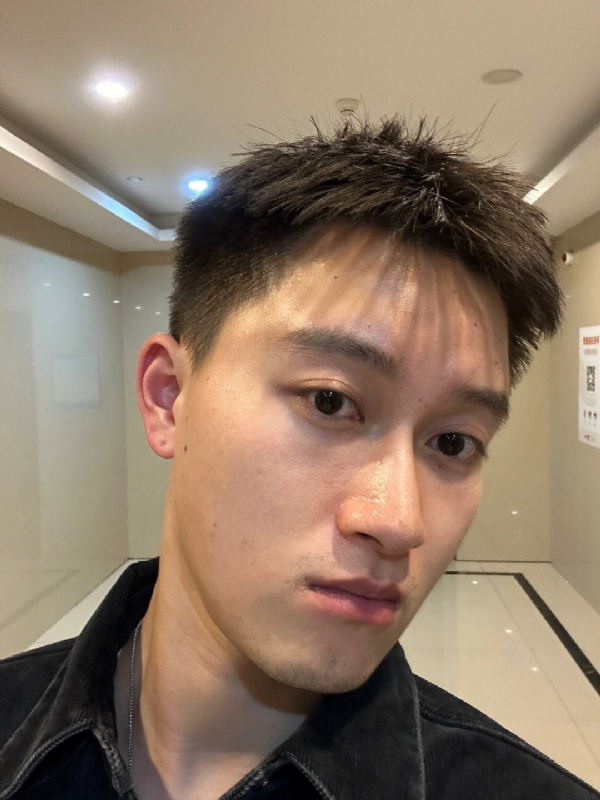 月光之下的第一张照片--太原相亲服务中心