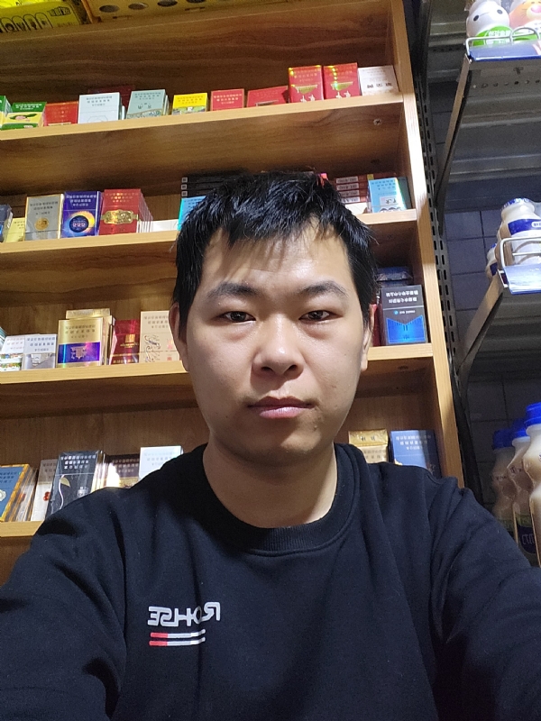 路途中的暖风的第一张照片--太原相亲服务中心