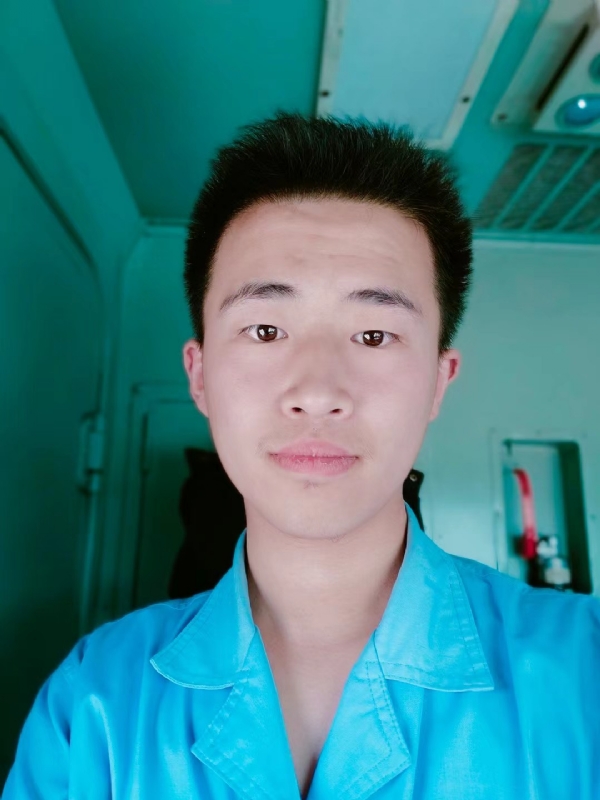 生而为人的第四张照片--太原相亲服务中心