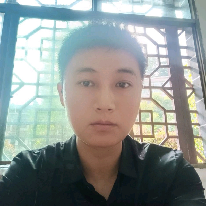 枫叶的第一张照片--太原相亲服务中心