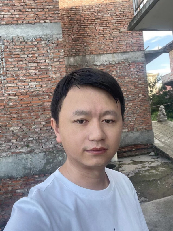 行人的第一张照片--太原相亲服务中心