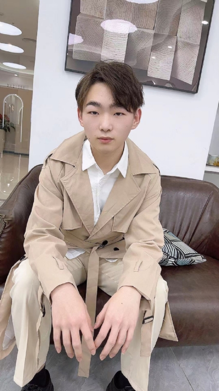 啊哲的第一张照片--太原相亲服务中心