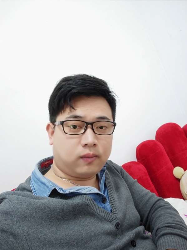 何必在亿的第一张照片--太原相亲服务中心