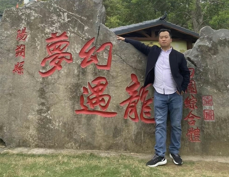 快乐每一天的第一张照片--太原相亲服务中心