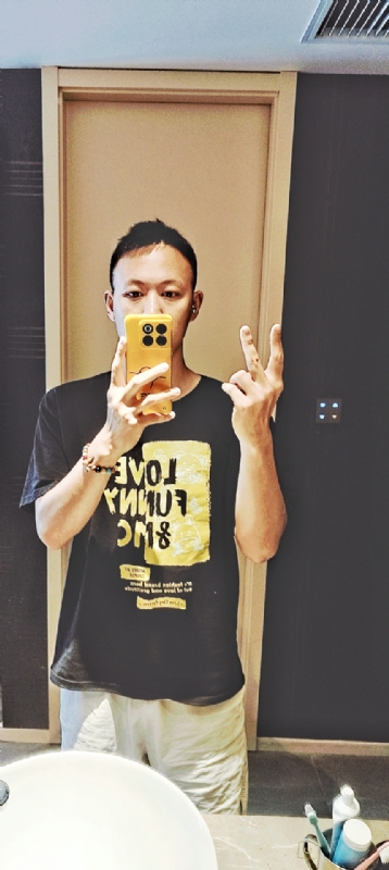 涵涵在的第一张照片--太原相亲服务中心