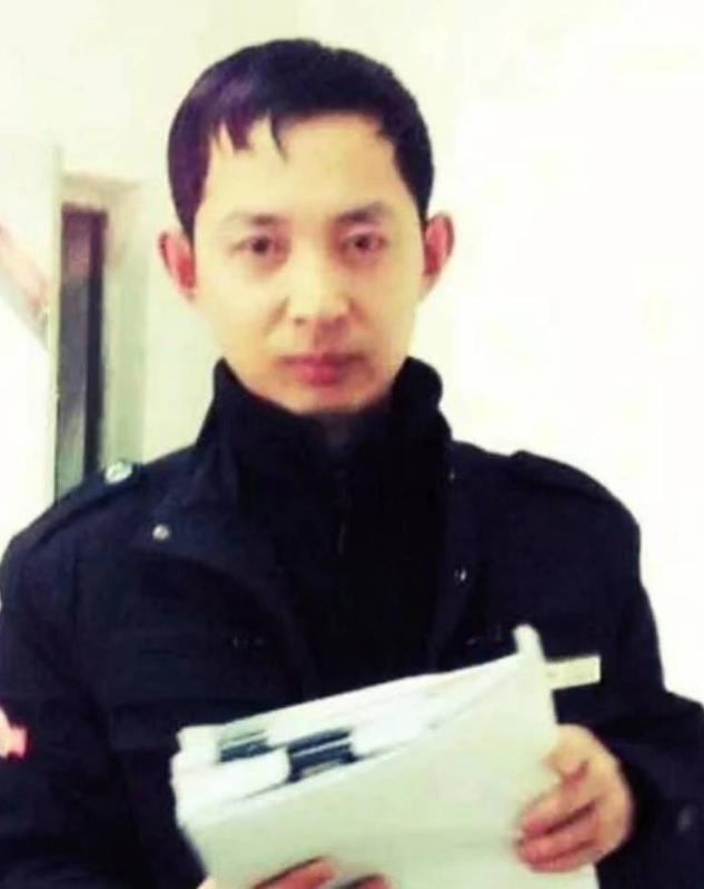 风雨中有你的第一张照片--太原相亲服务中心