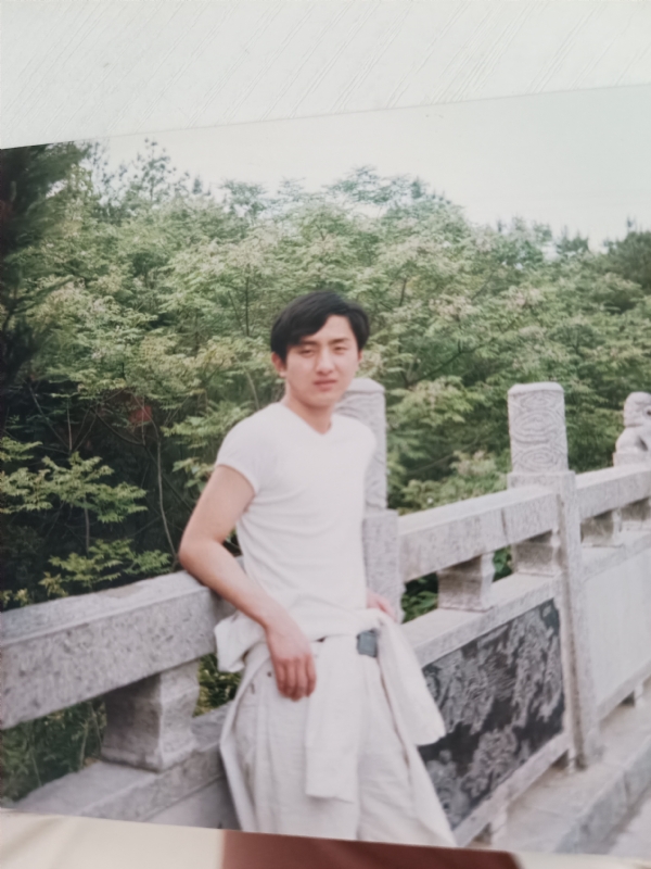 朱琦的第二张照片--太原相亲服务中心