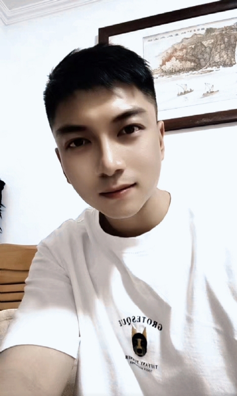 正直的火焰的第一张照片--太原相亲服务中心