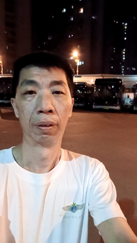 小丑的第一张照片--太原相亲服务中心