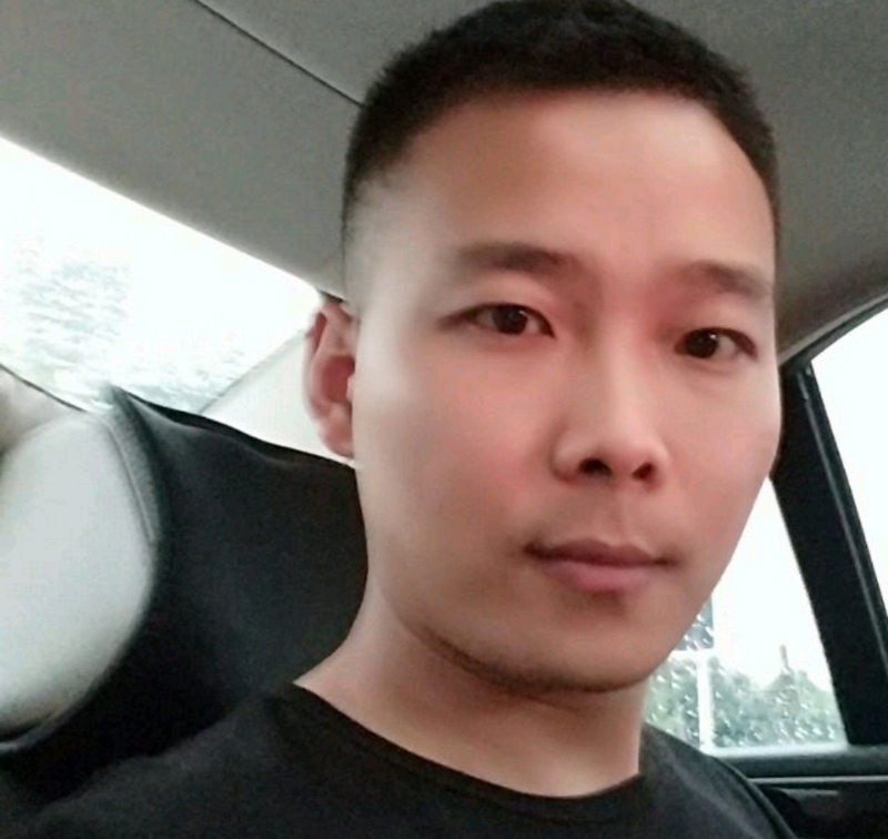 李先生的第二张照片--太原相亲服务中心