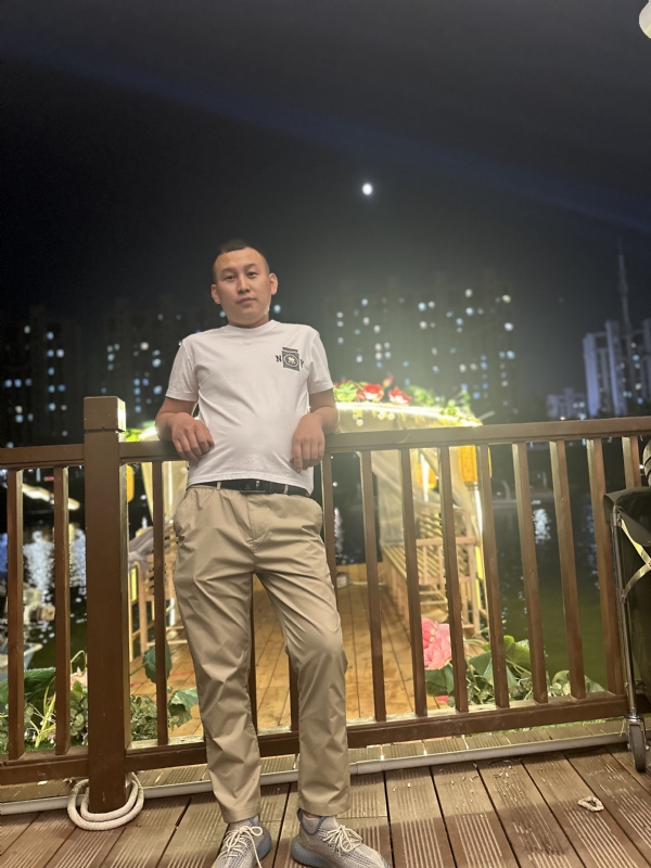大超的第一张照片--太原相亲服务中心