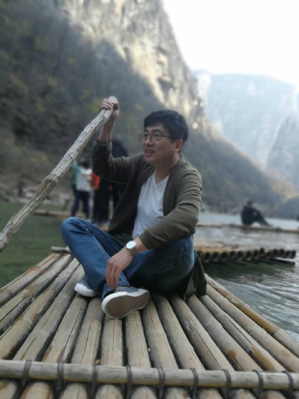 风被吹走了的第二张照片--太原相亲服务中心