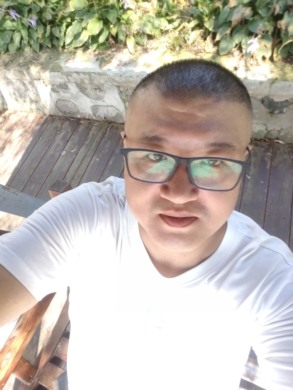 羊十八的第一张照片--太原相亲服务中心